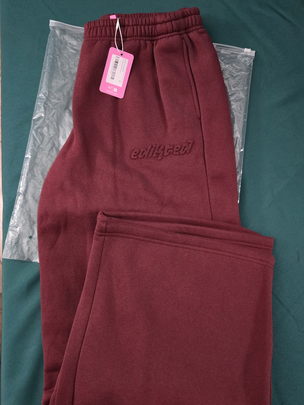 Edikted Wide Leg Sweatpants in Maroon